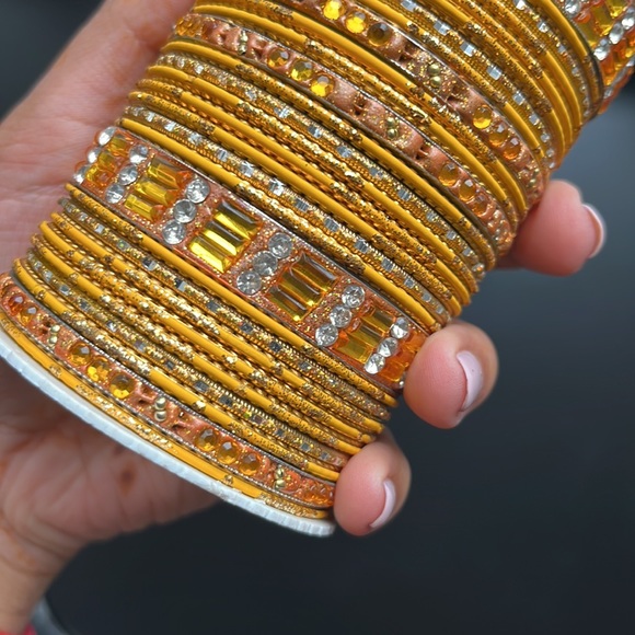 Set of 38 orange bangles 🧡🦁 - Picture 2 of 2
